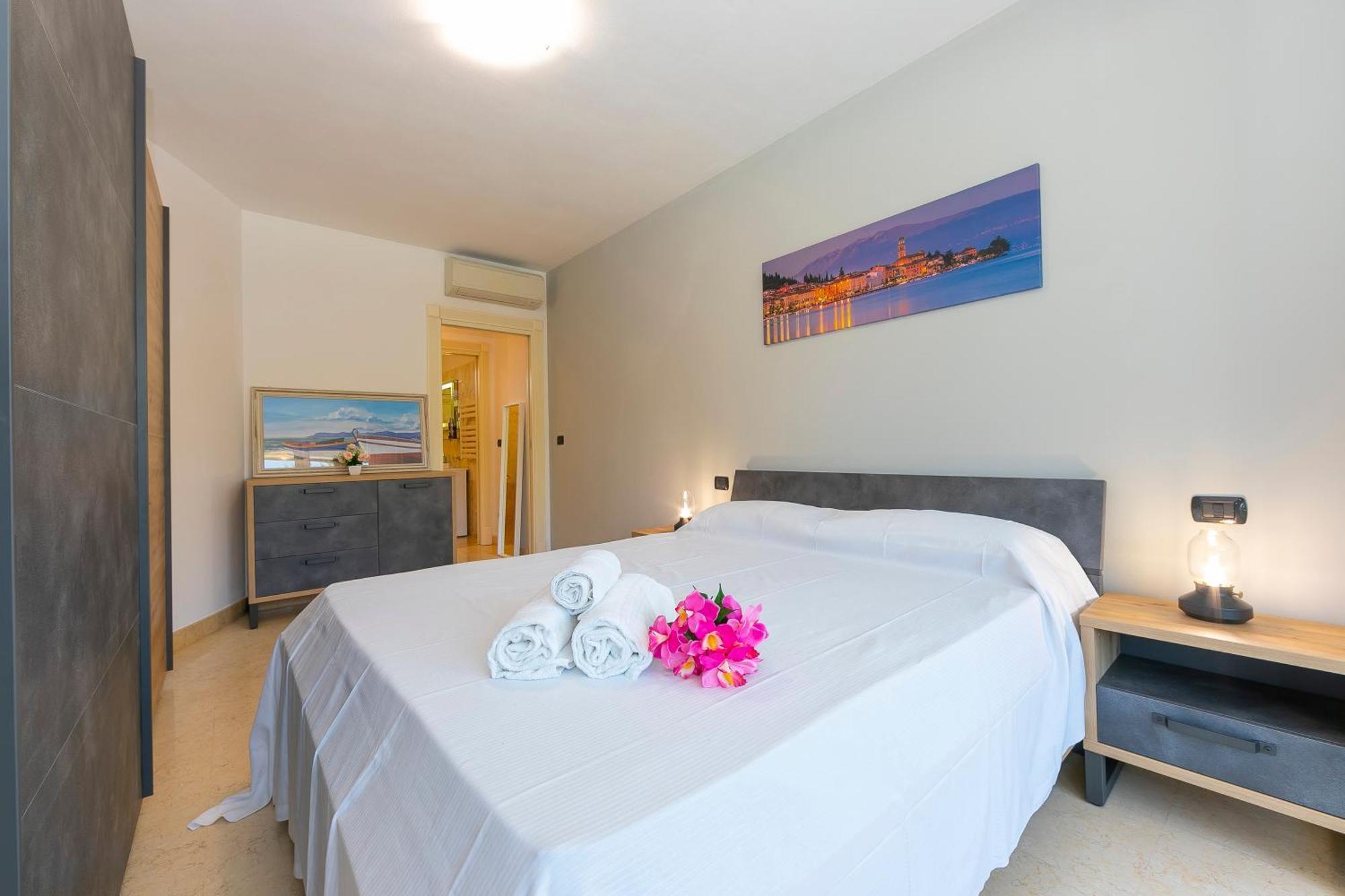 Rivoltella Apt With Pool 600M From Lake - Happy Rentals Desenzano del Garda Exterior foto